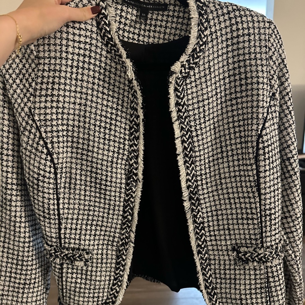White House Black Market Black and White Houndstooth Blazer